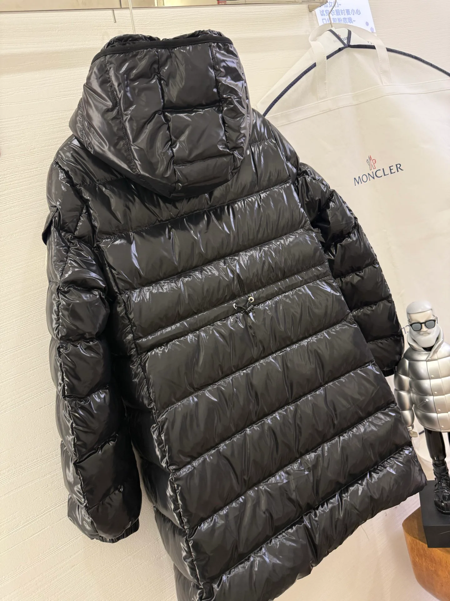 Men's Jackets And Down Jackets MONCLER 18383188