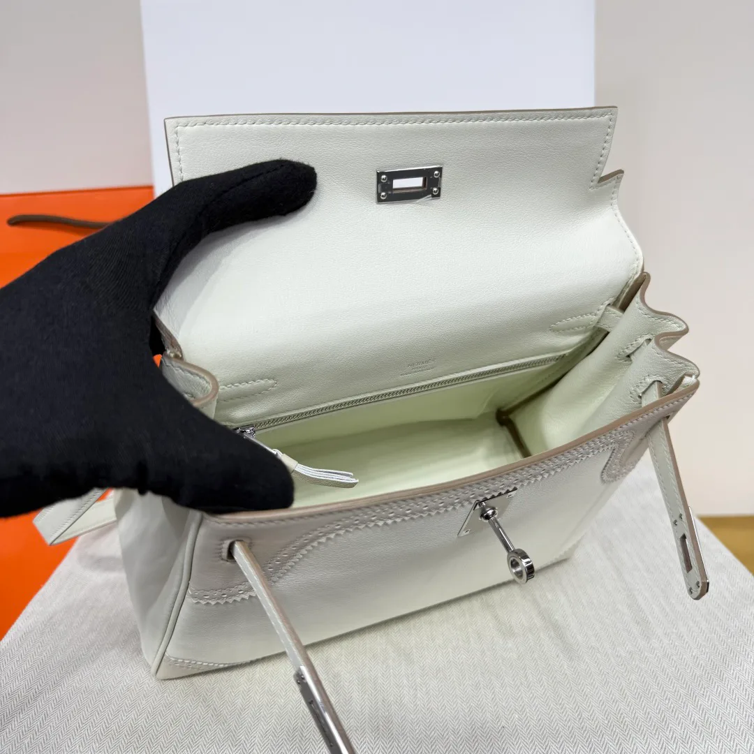 Women's Classic Handbags HERMES 18394544