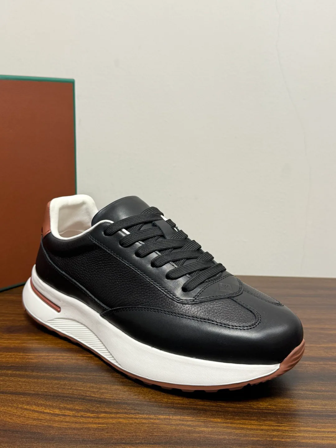 Men's Sneakers LORO PIANA 19569514