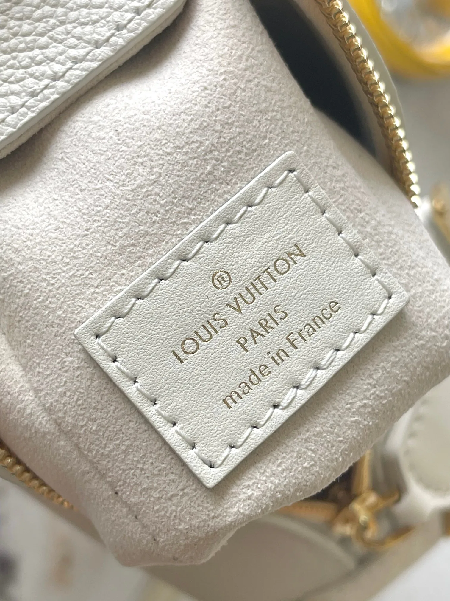 Women's Shoulder Bags LOUIS VUITTON 18170491