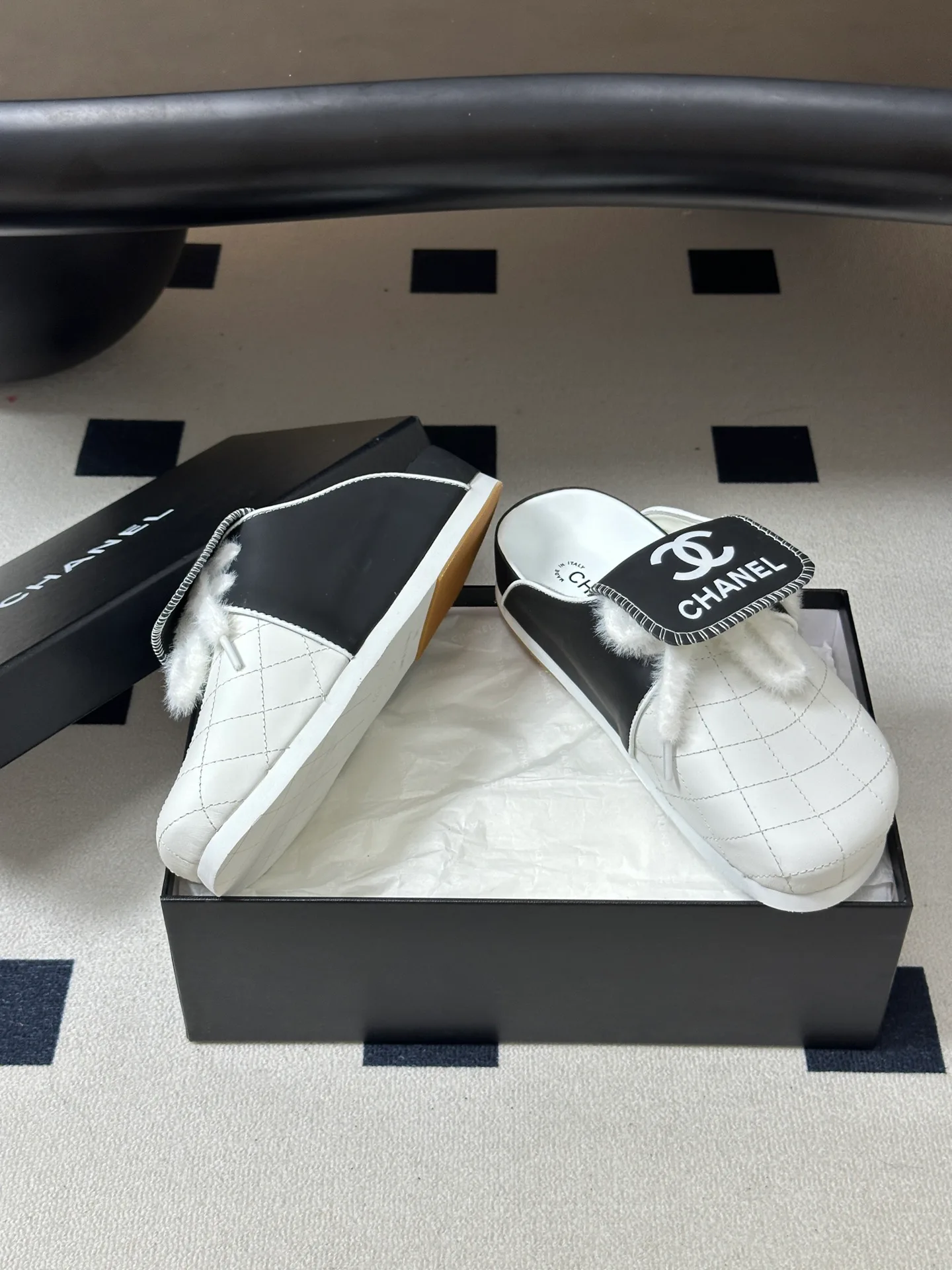 Women's Mules And Clogs CHANEL 17830301