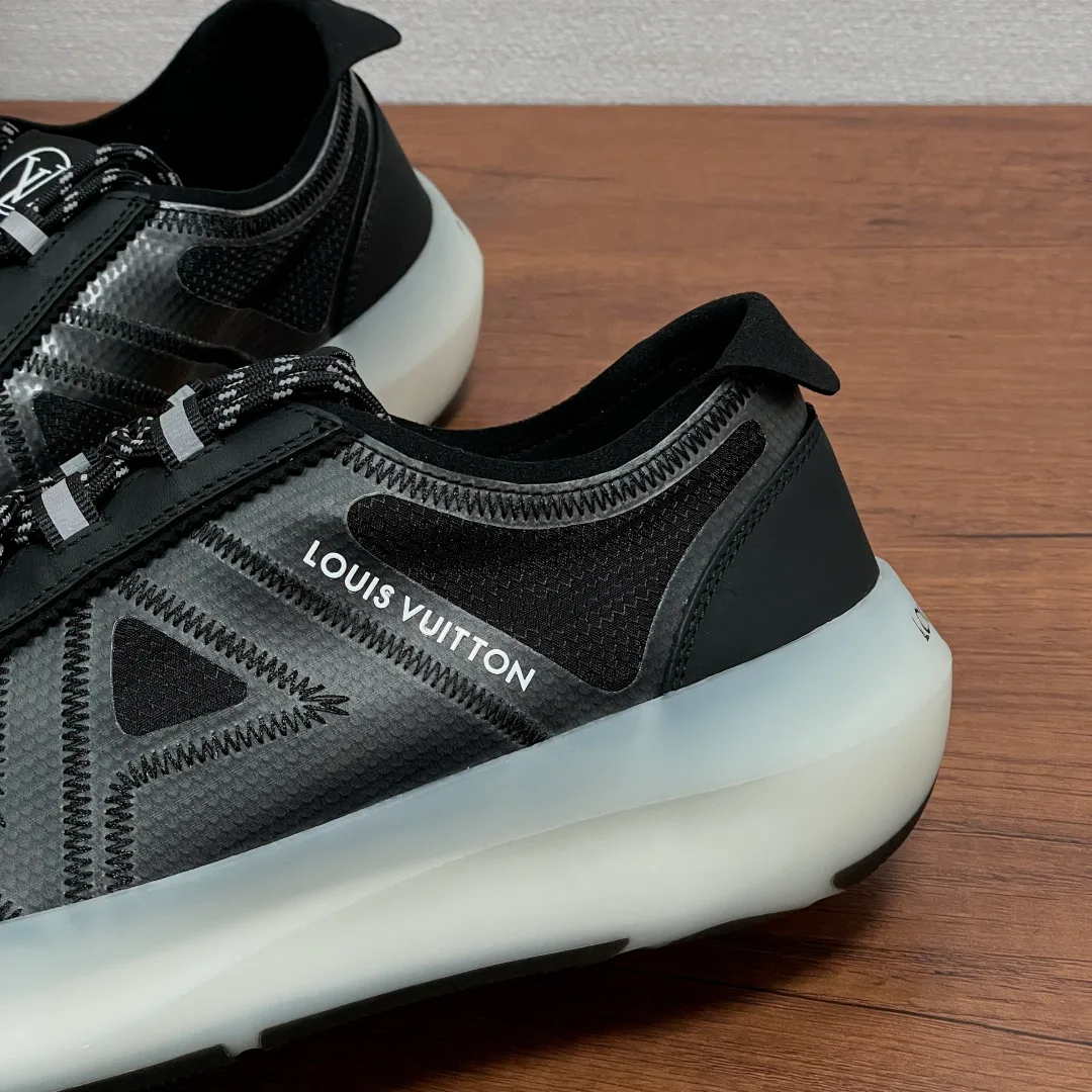 Men's Sneakers LOUIS VUITTON 17307266