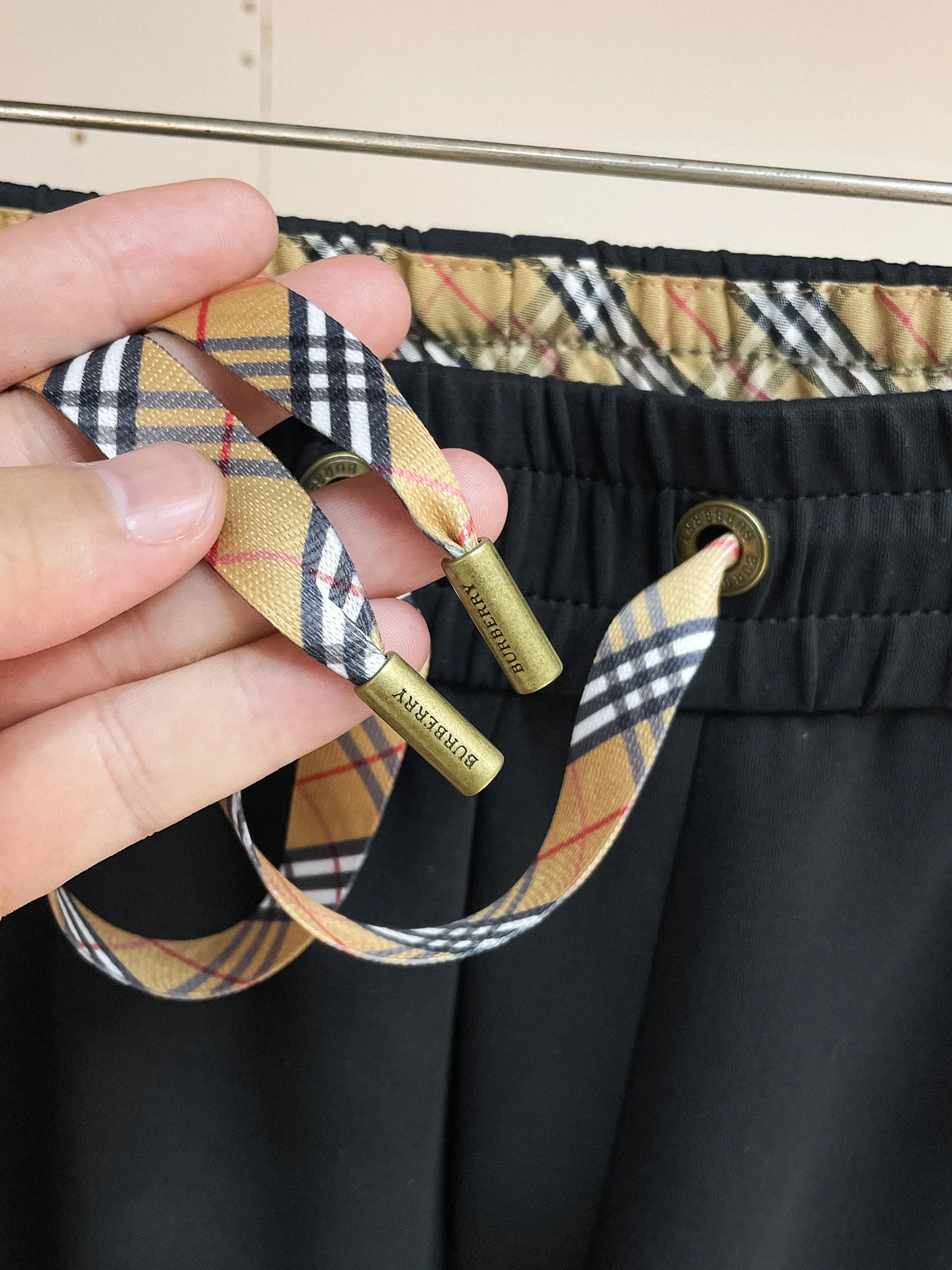 Men's Trousers BURBERRY 18499581