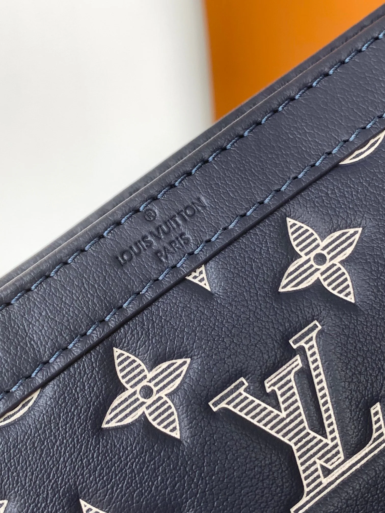Women's Shoulder Bags LOUIS VUITTON 17904109