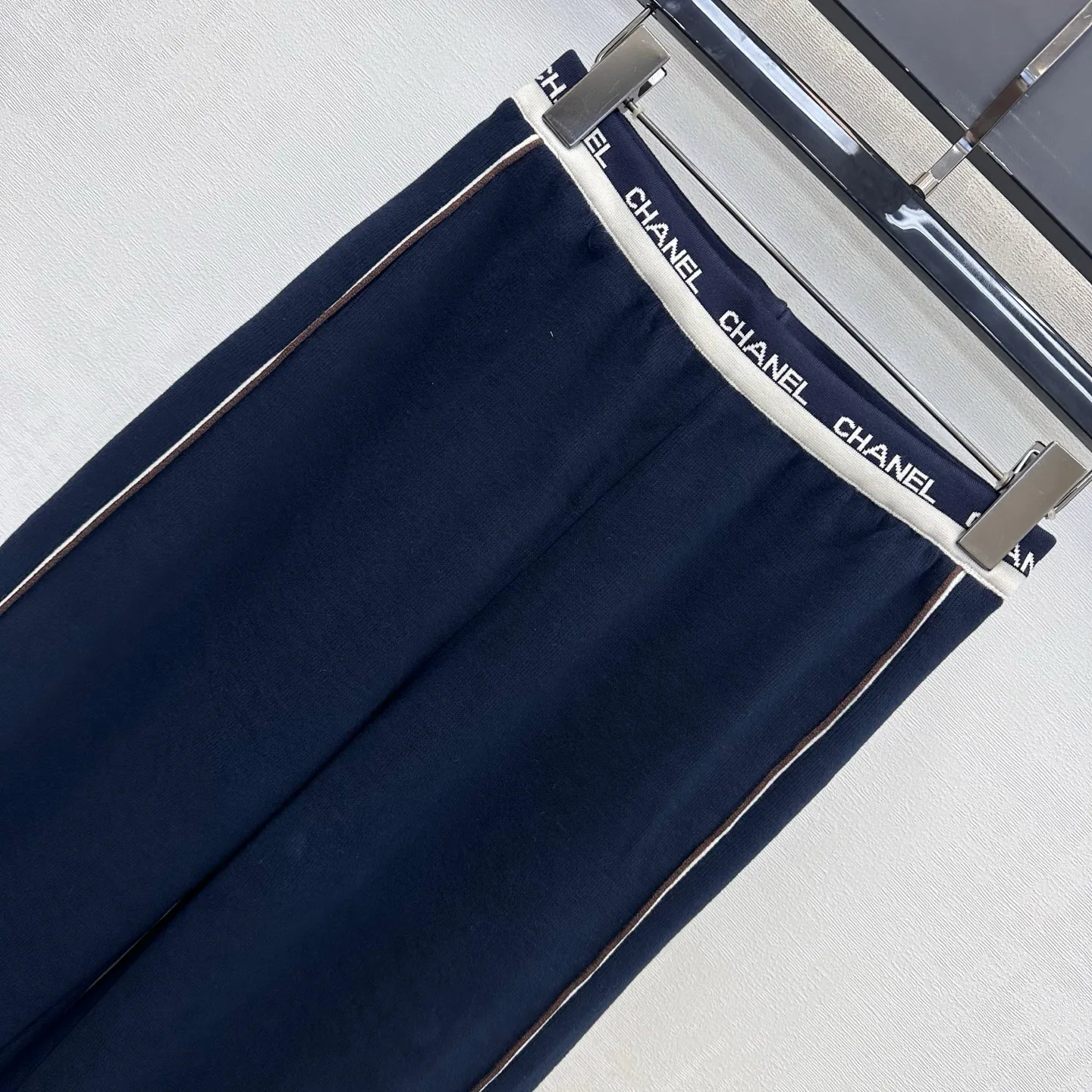 Women's Trousers CHANEL 18023413