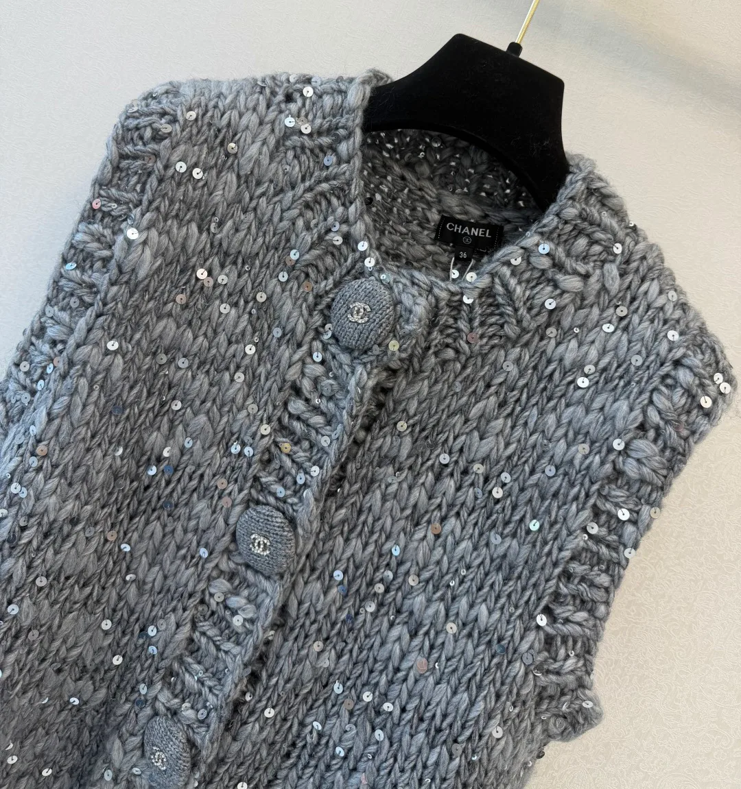 Women's Vests CHANEL 18137811