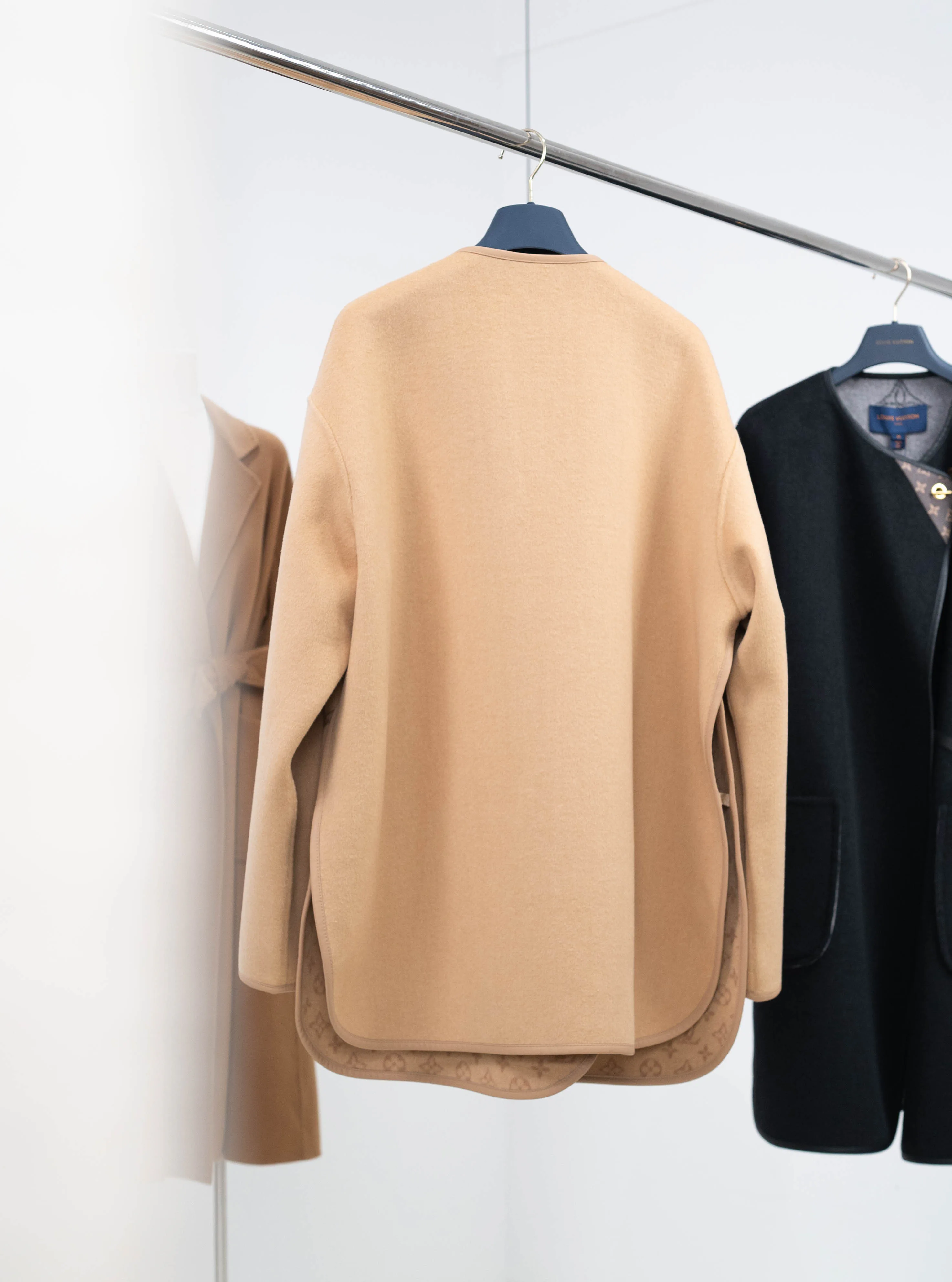 Women's Coats LOUIS VUITTON 18206310