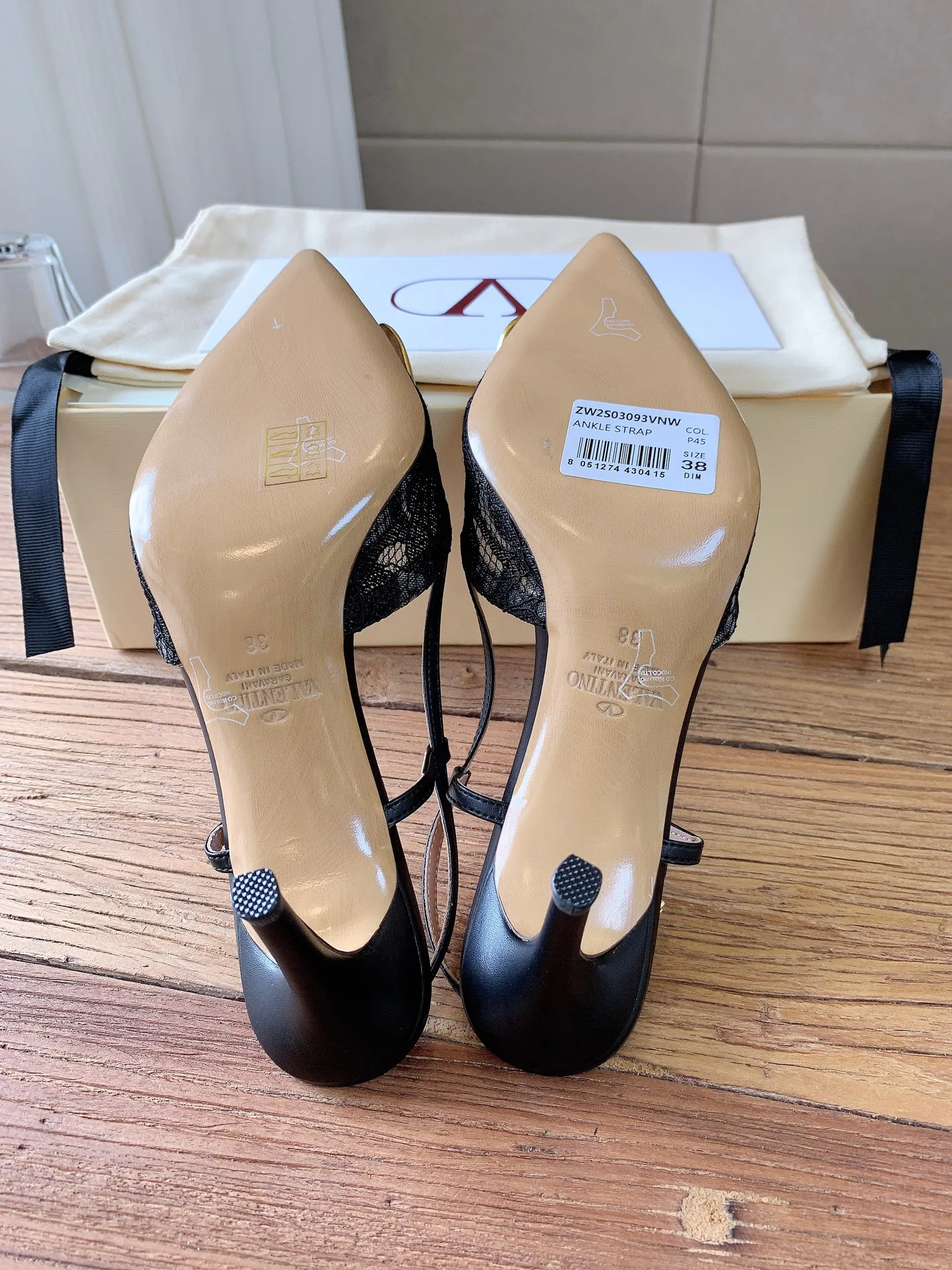 Women's Heels VALENTINO 16942050