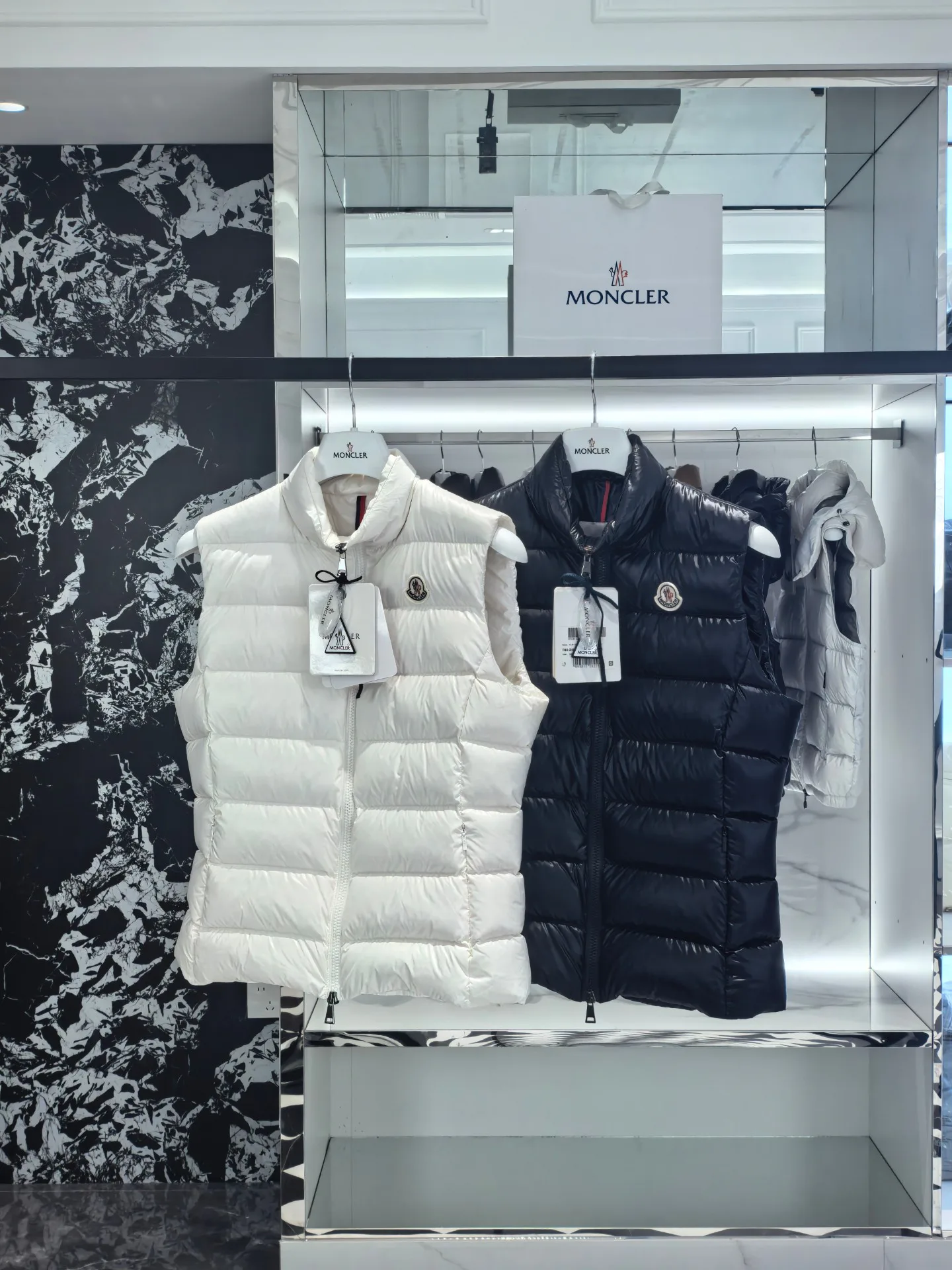 Жилеты Мужские Moncler 18581116