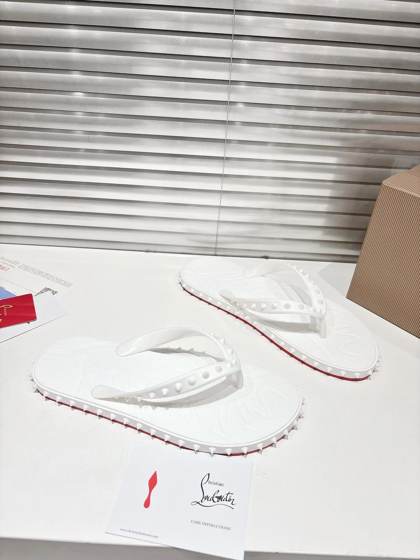 Women's Flip-Flops CHRISTIAN LOUBOUTIN 17604584