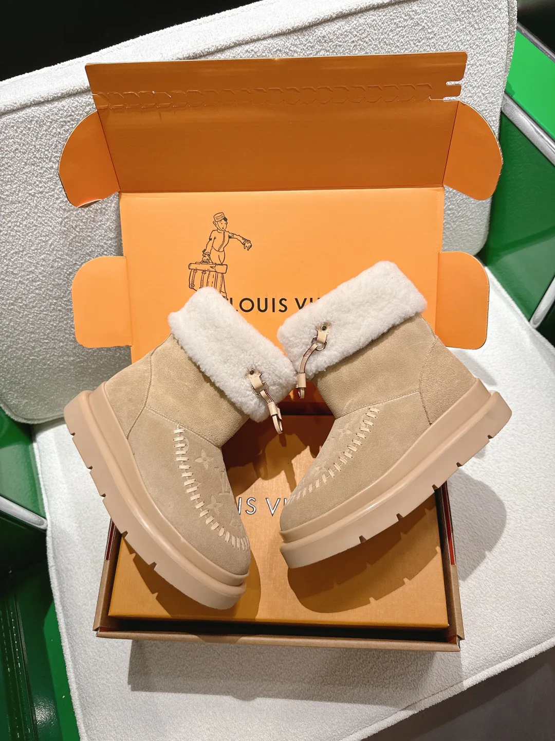 Women's Ugg Boots LOUIS VUITTON 18152822