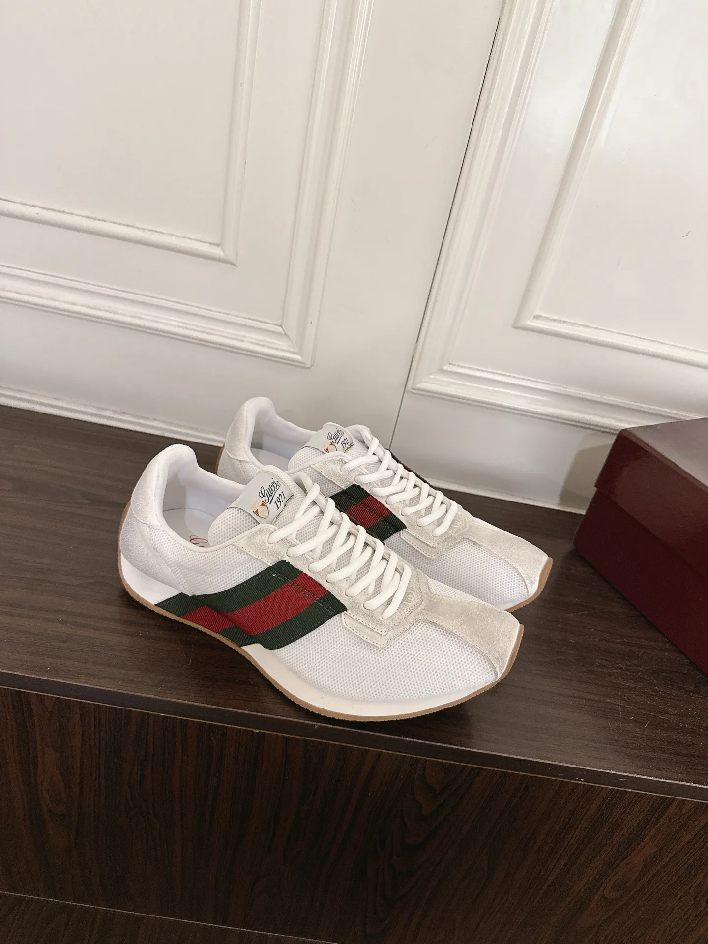 Women's Sneakers GUCCI 17946890