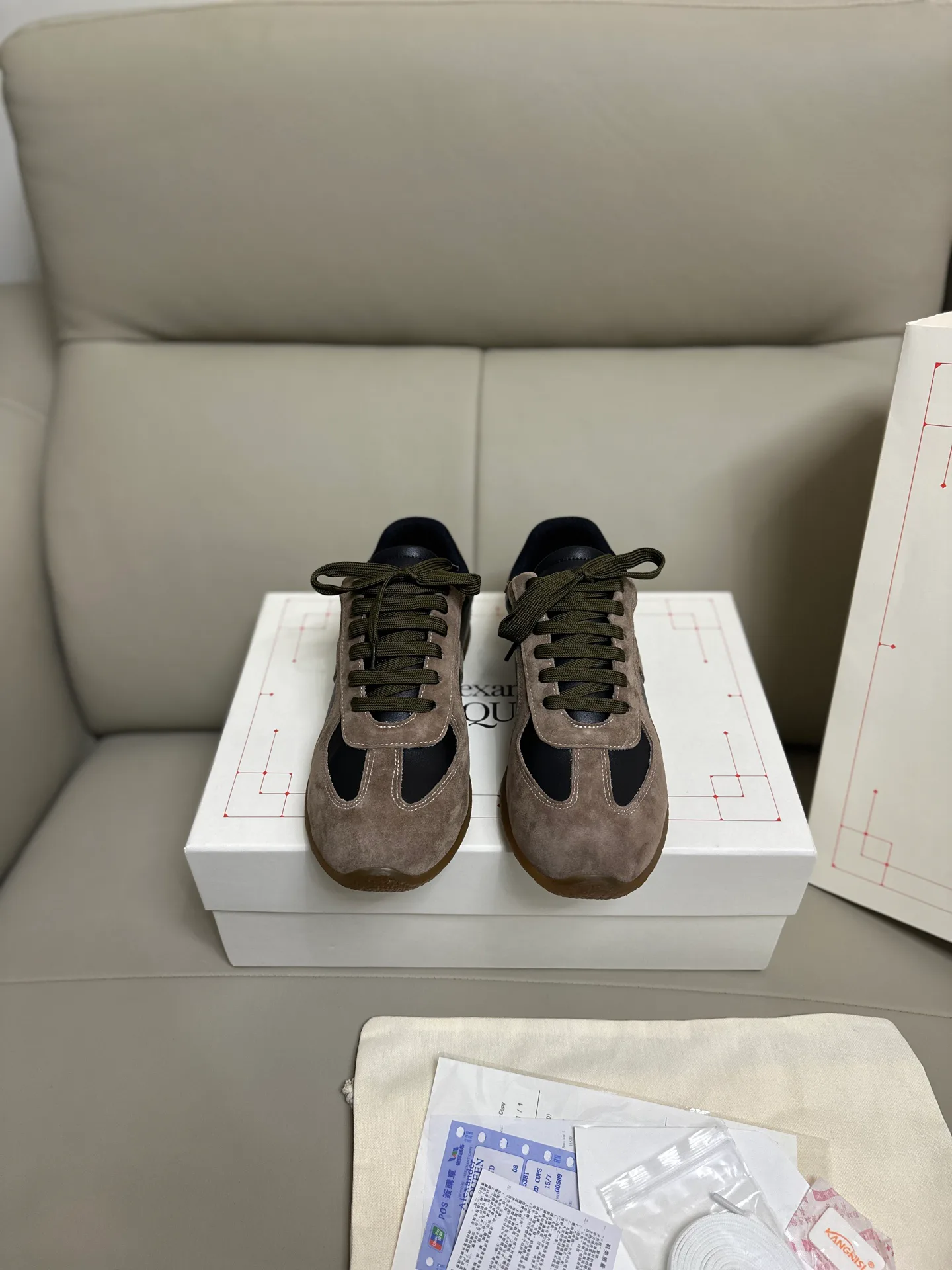 Кроссовки Женские Alexander Mcqueen 18616771