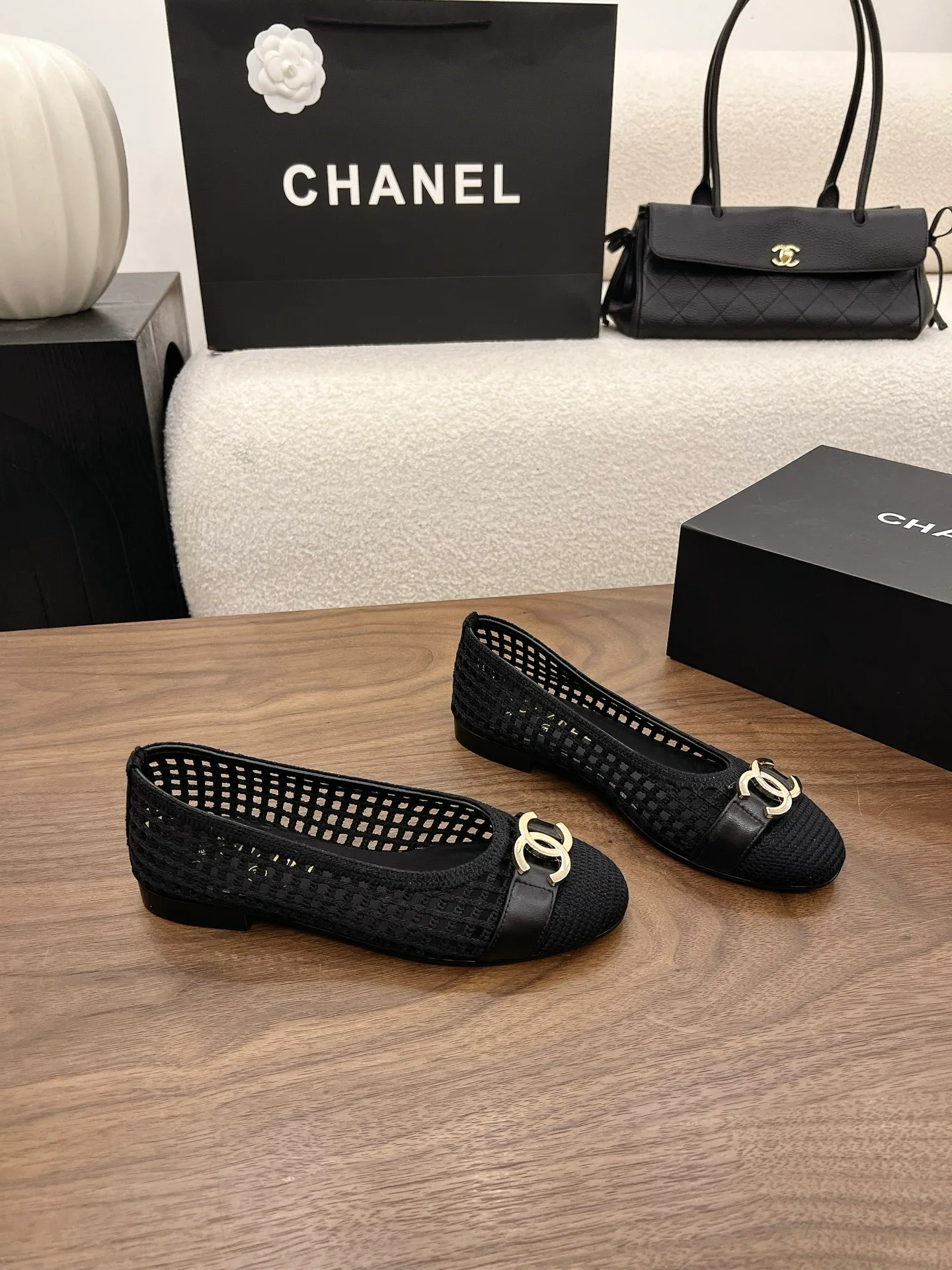Women's Ballet Flats CHANEL 17342668