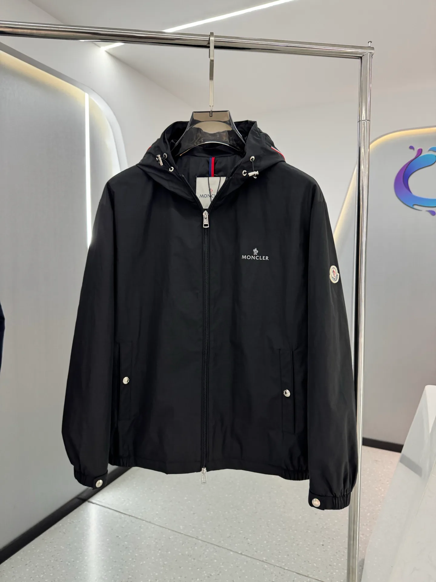 Men's Jackets And Down Jackets MONCLER 18510178