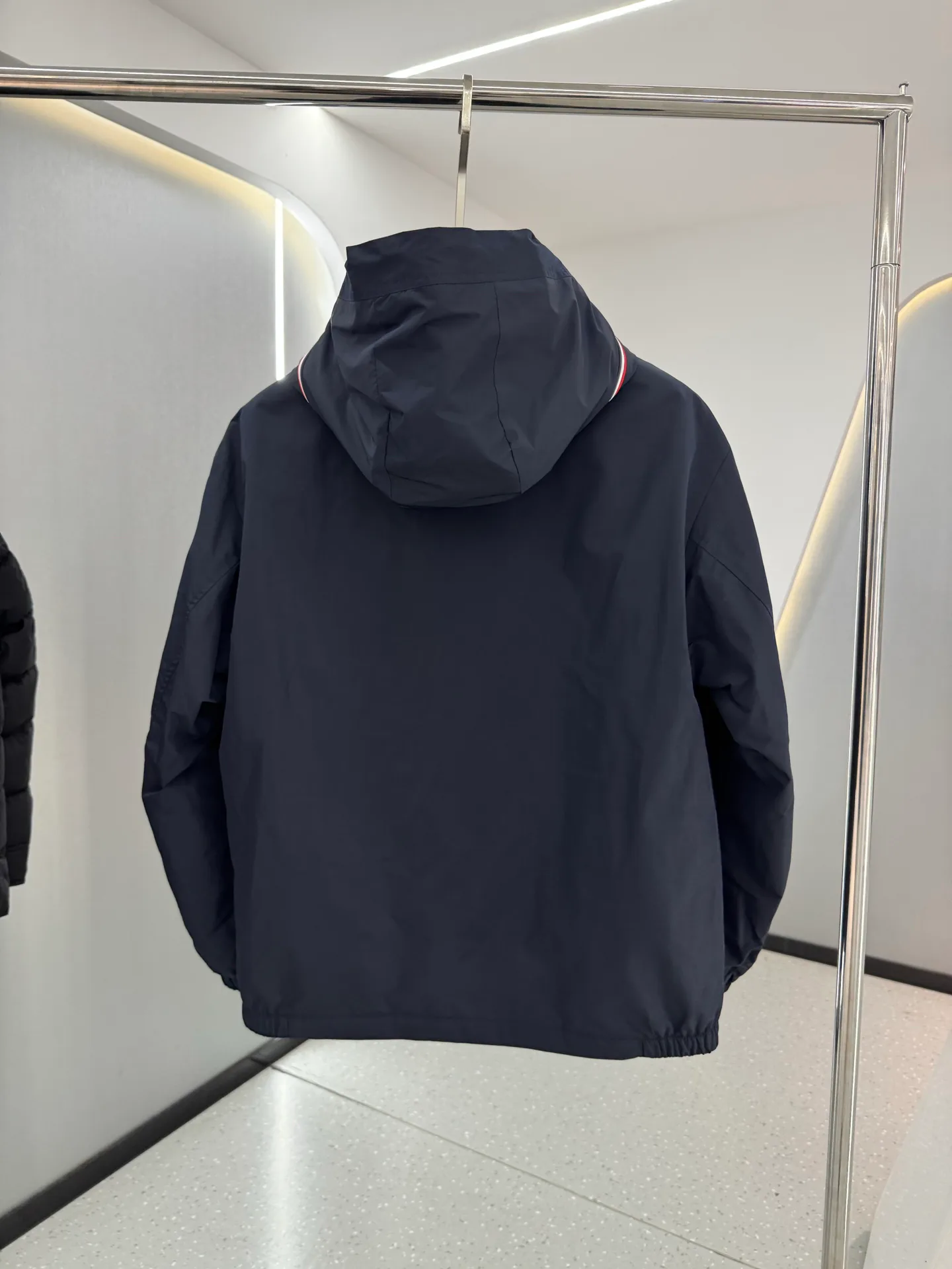 Men's Jackets And Down Jackets MONCLER 18510179