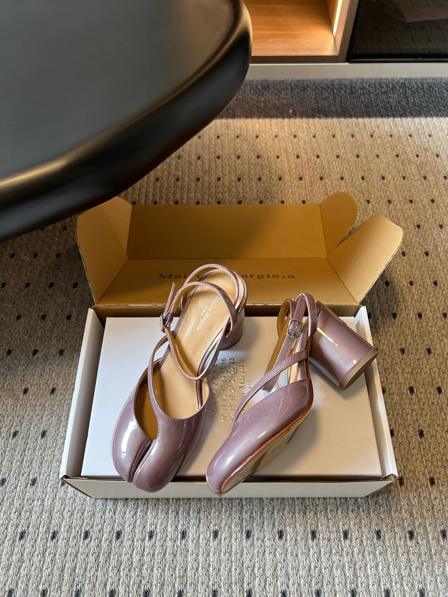 Women's Open-Toe Sandals MAISON MARGIELA 17686645