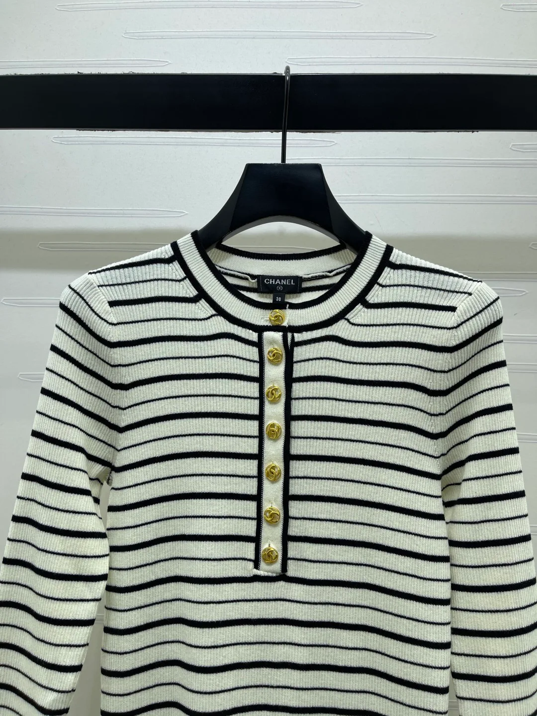 Women's Jumpers And Sweaters CHANEL 17681881