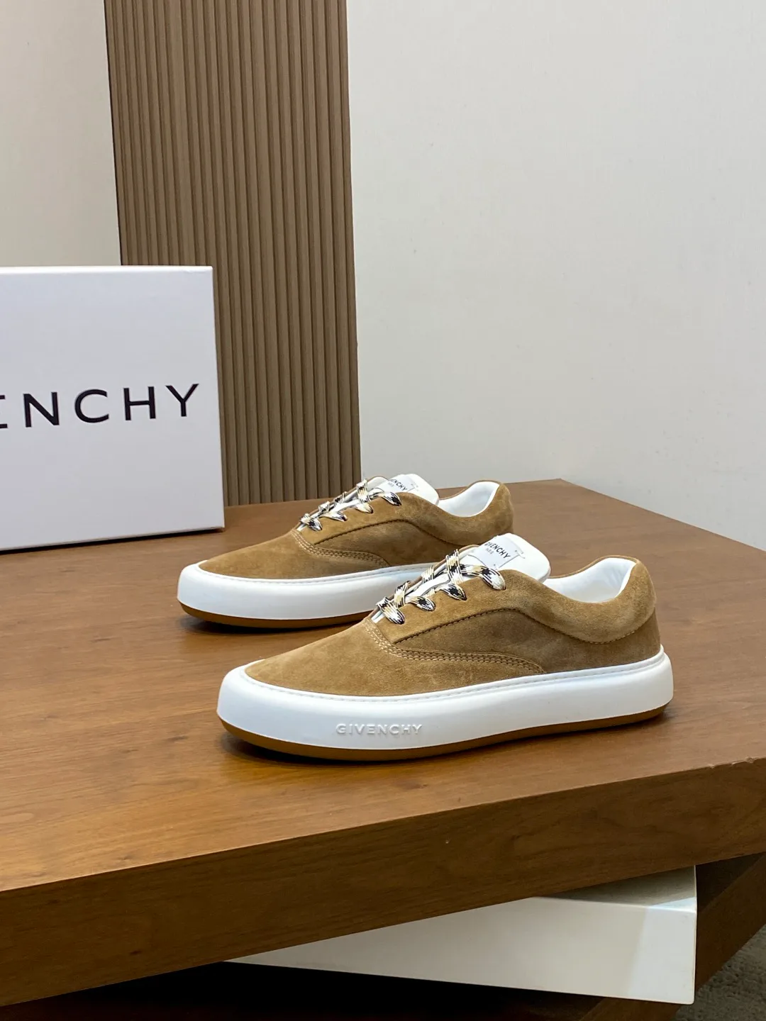 Men's Sneakers GIVENCHY 18449122