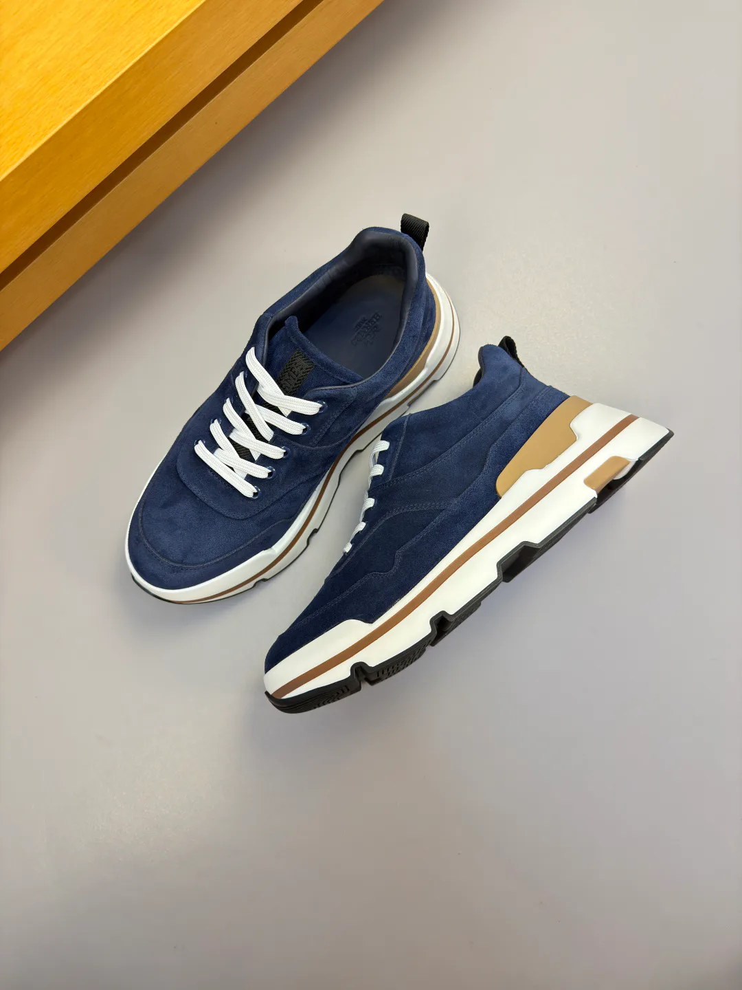 Men's Sneakers HERMES 18142442