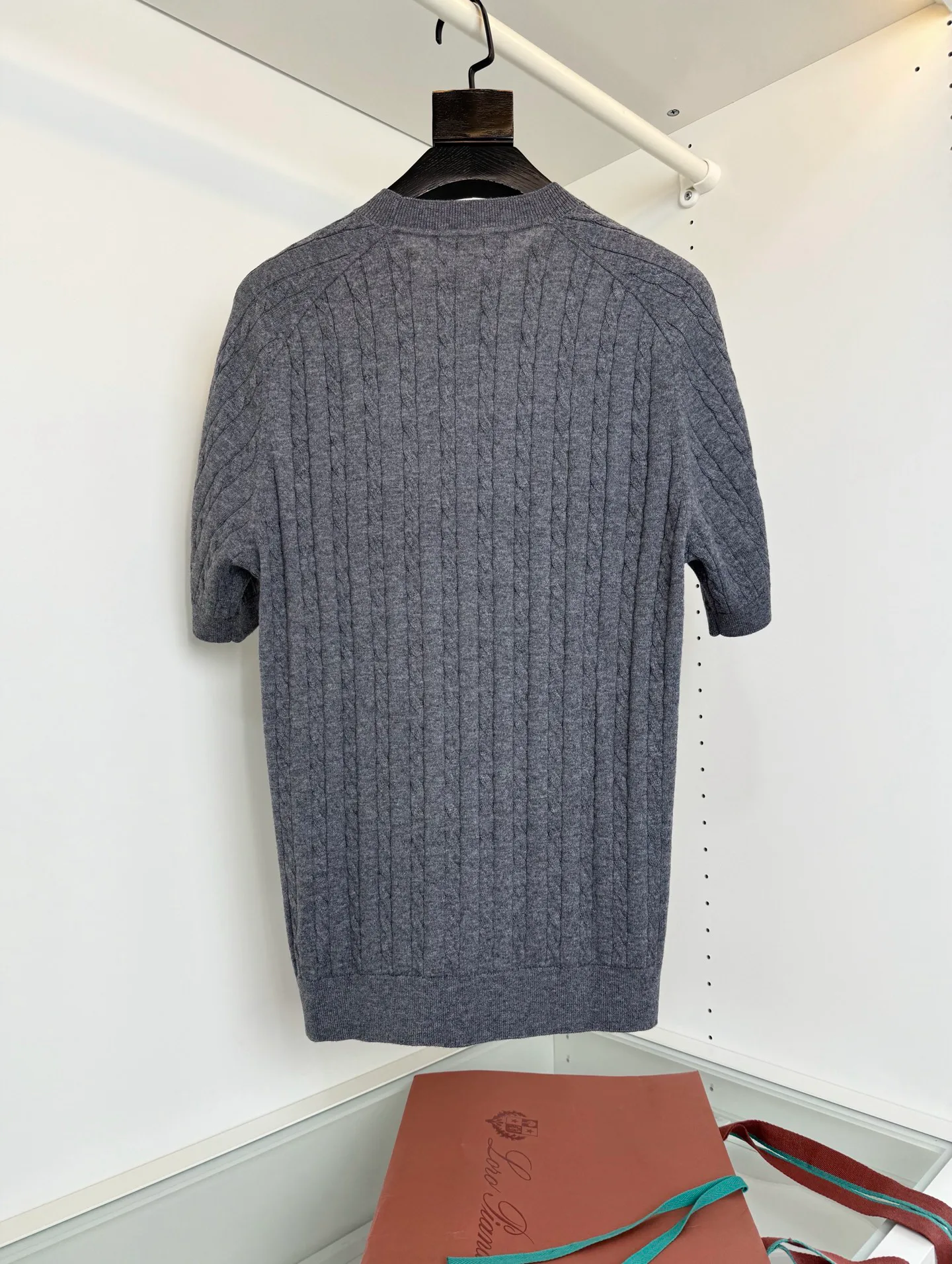 Men's Jumpers And Sweaters LORO PIANA 18396419