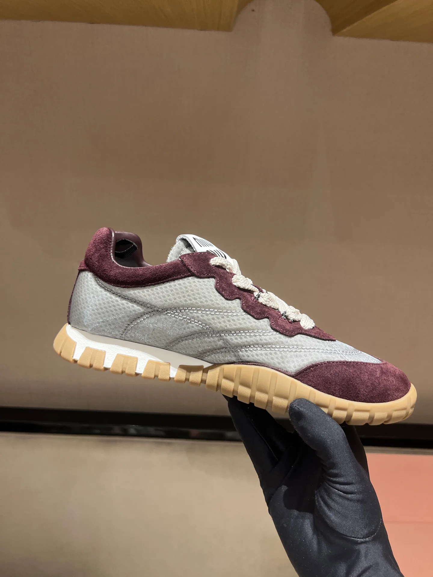 Women's Sneakers MIU MIU 18020556