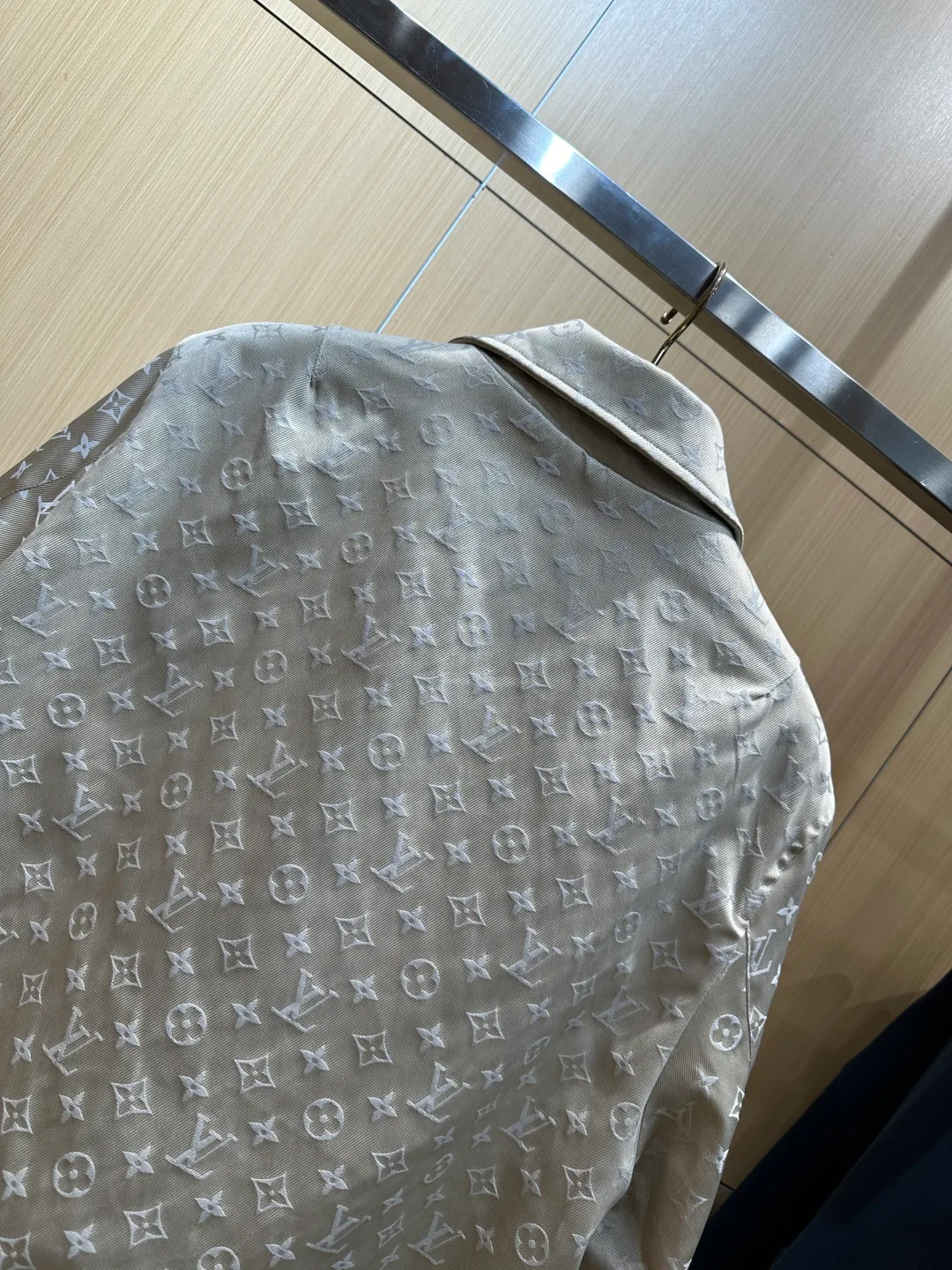 Men's Jackets And Down Jackets LOUIS VUITTON 17802540