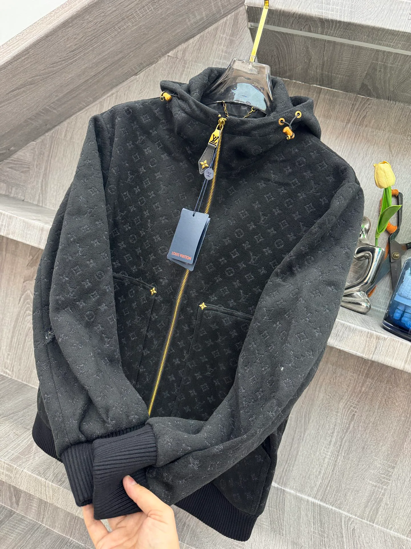 Men's Jackets And Down Jackets LOUIS VUITTON 18140194