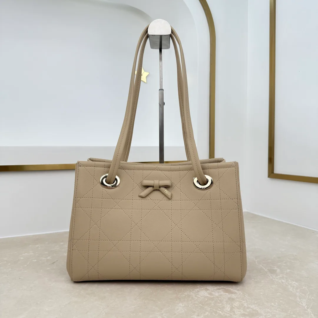 Women's Classic Handbags CHRISTIAN DIOR 18187884