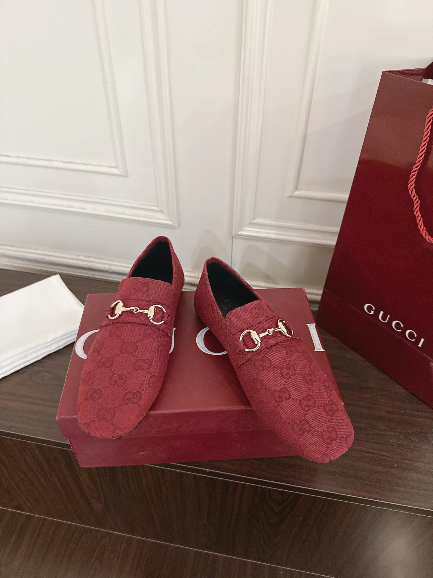 Women's Loafers And Moccasins GUCCI 17956772