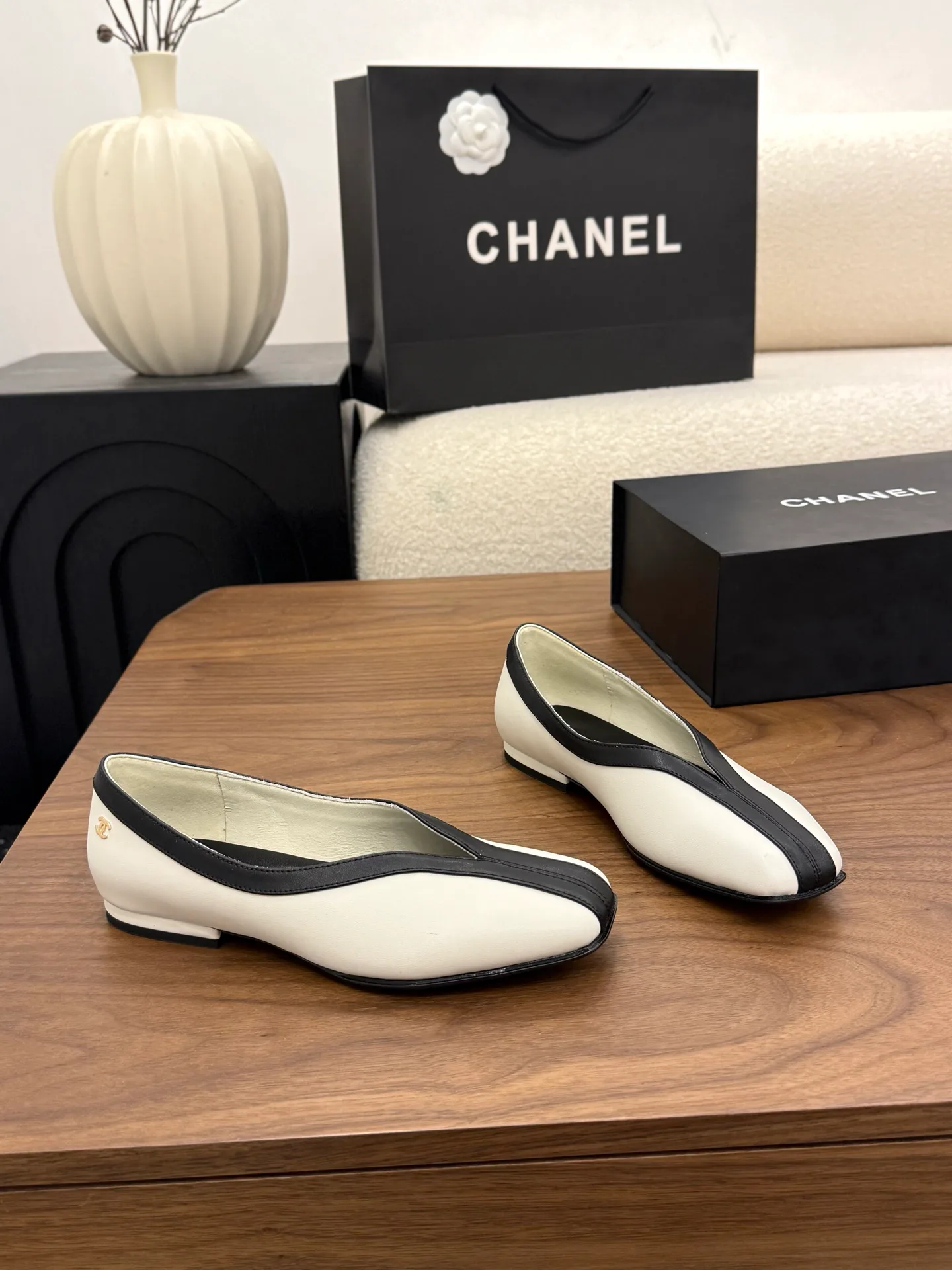 Women's Ballet Flats CHANEL 18034474