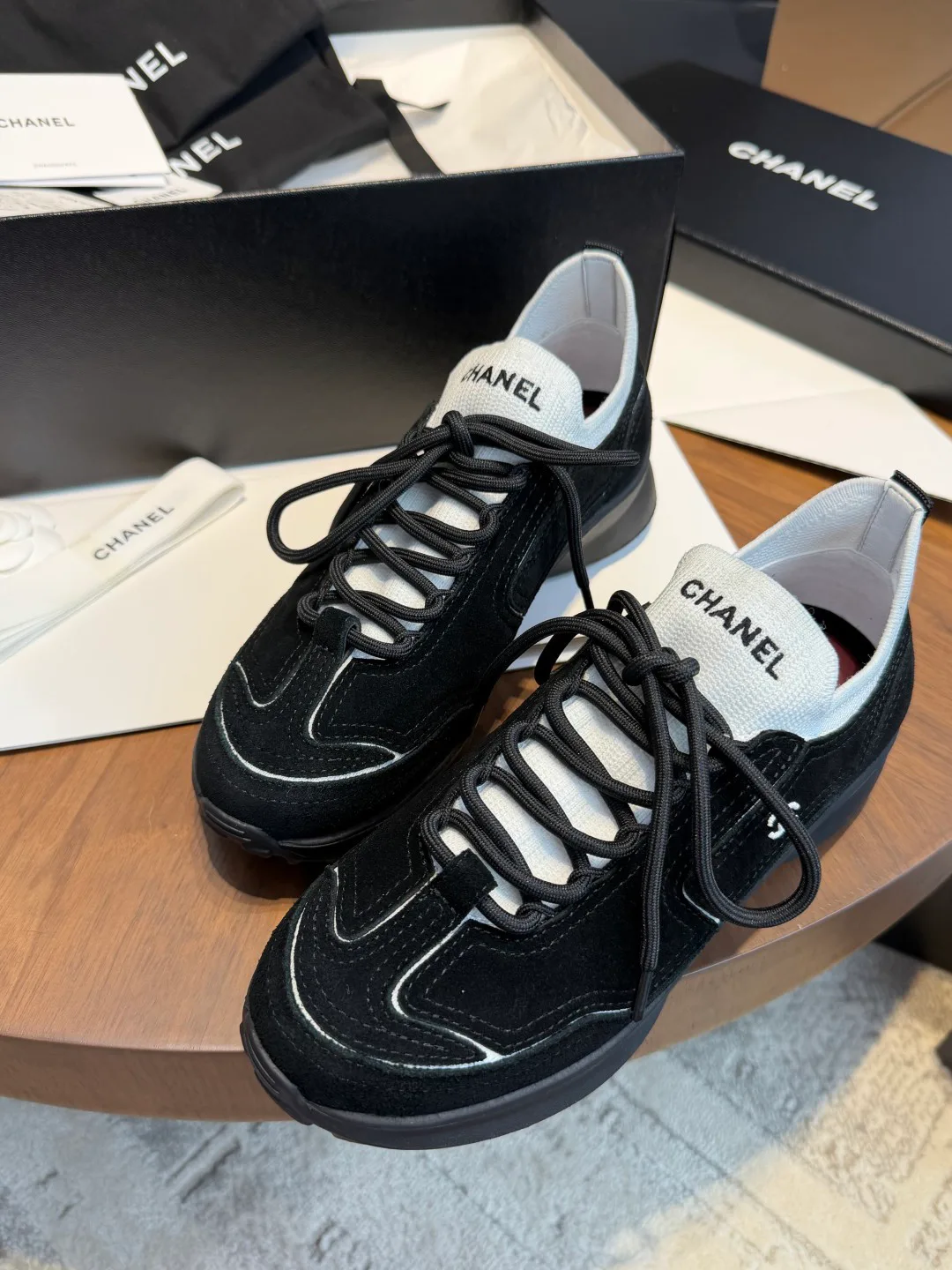 Women's Sneakers CHANEL 18067107