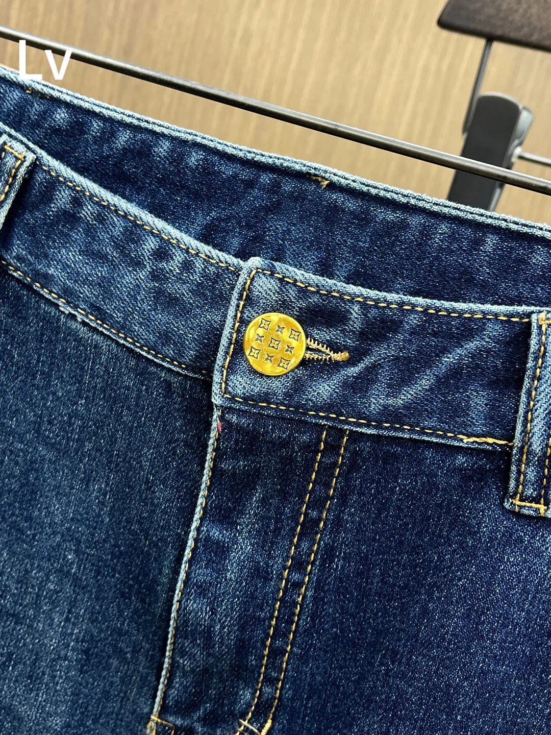 Men's Jeans LOUIS VUITTON 18244068