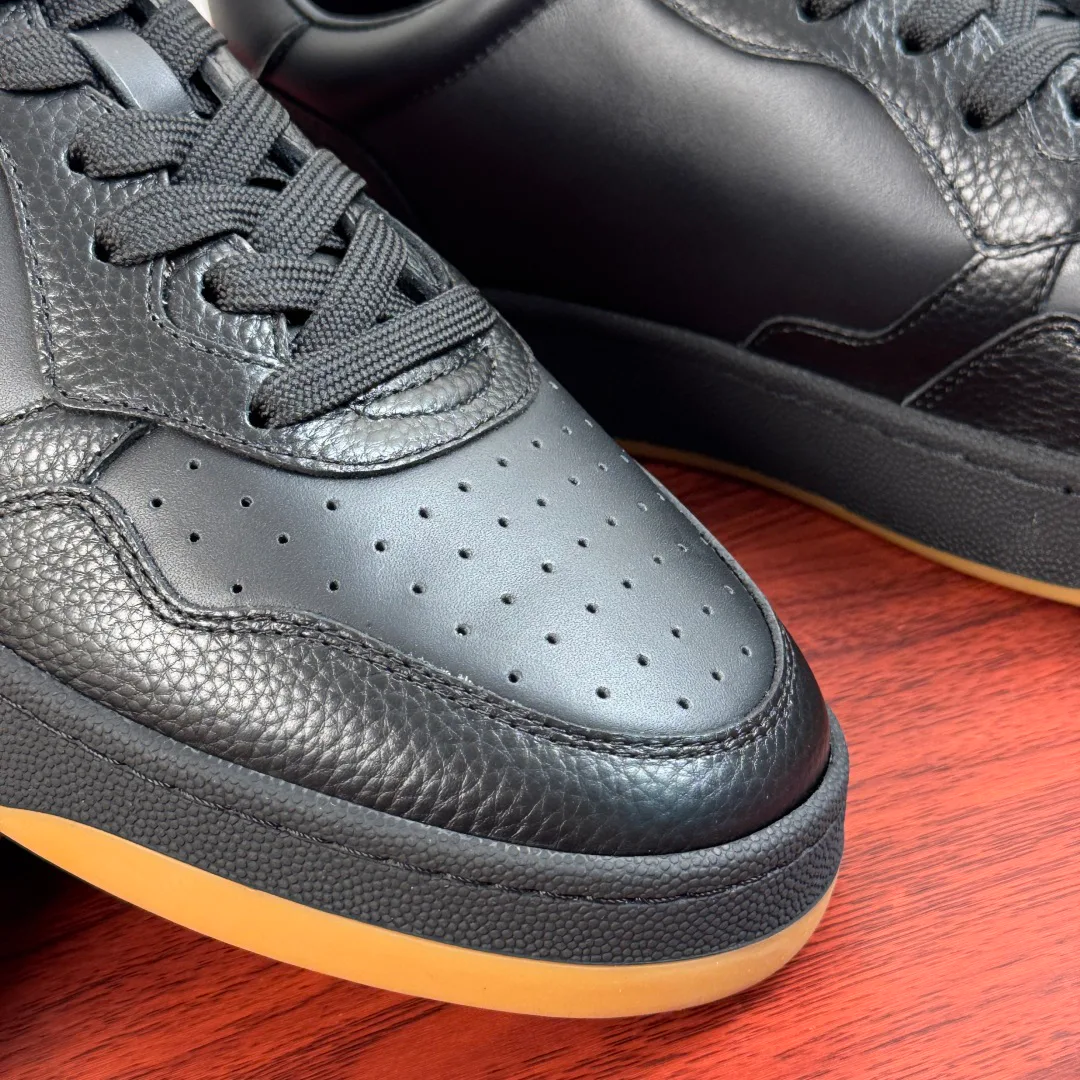 Men's Sneakers SAINT LAURENT 17828974