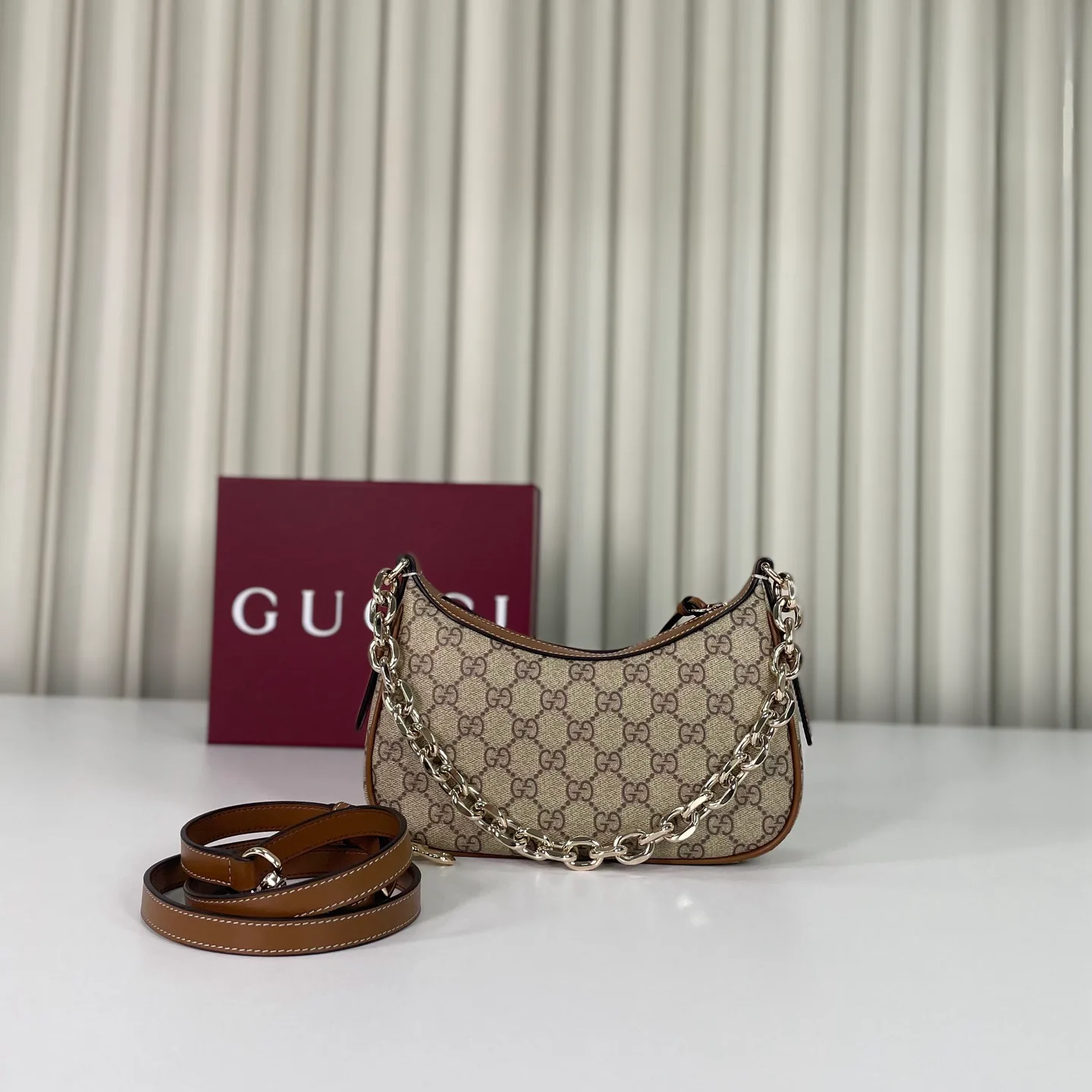 Women's Classic Handbags GUCCI 18210746
