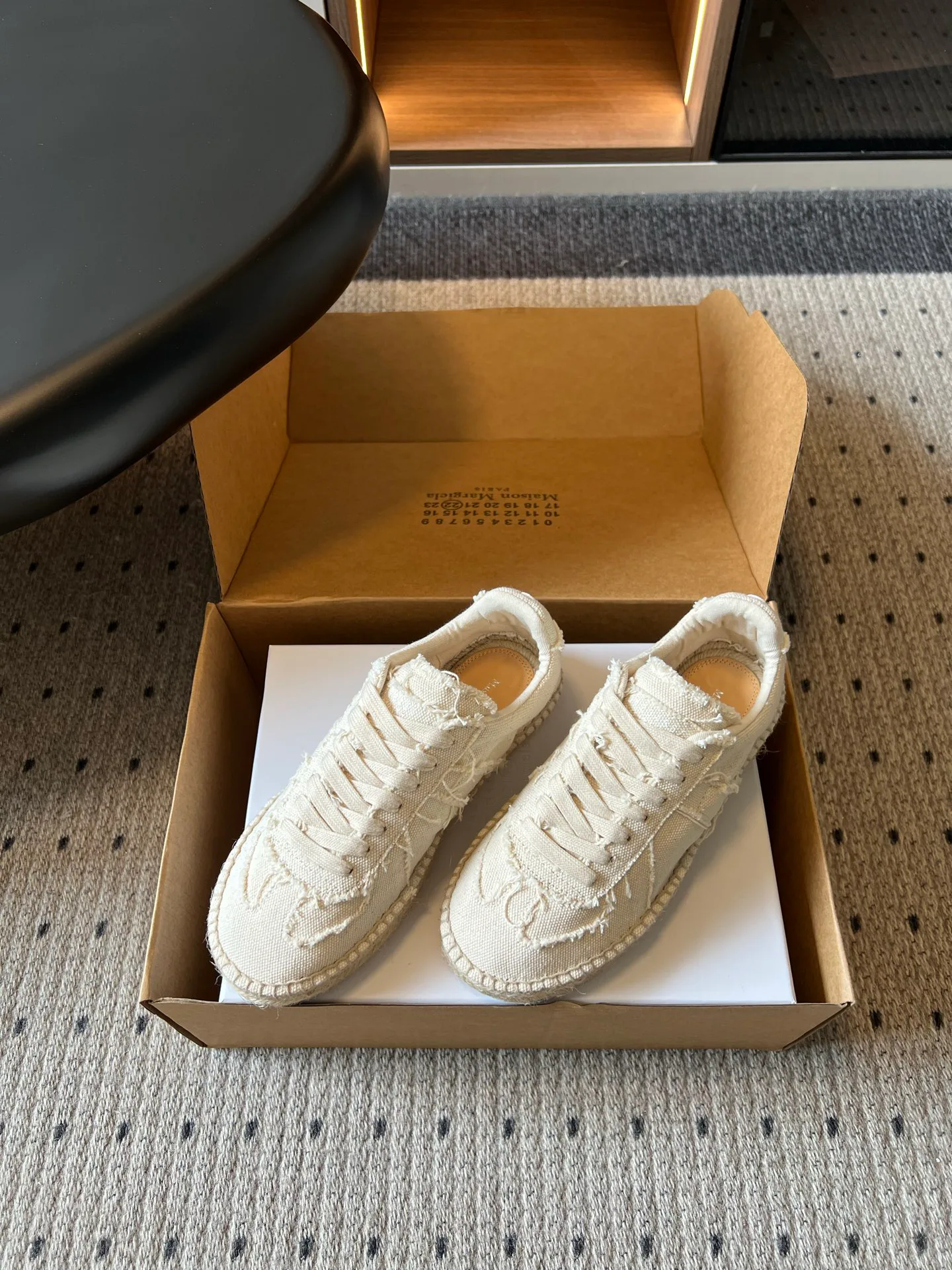 Women's Sneakers MAISON MARGIELA 17523651