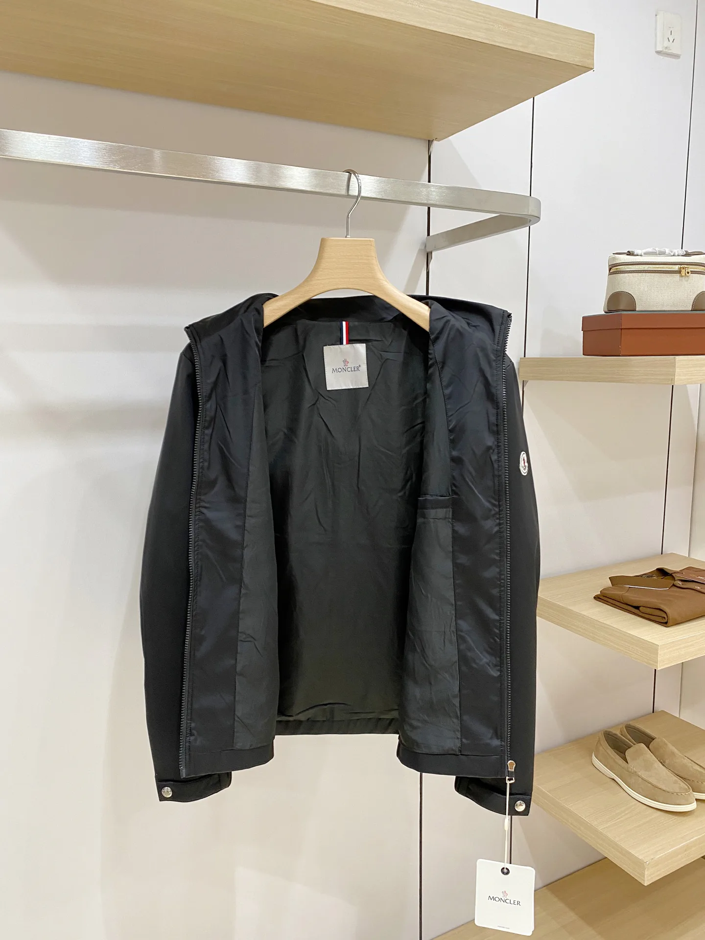 Men's Jackets And Down Jackets MONCLER 17826827
