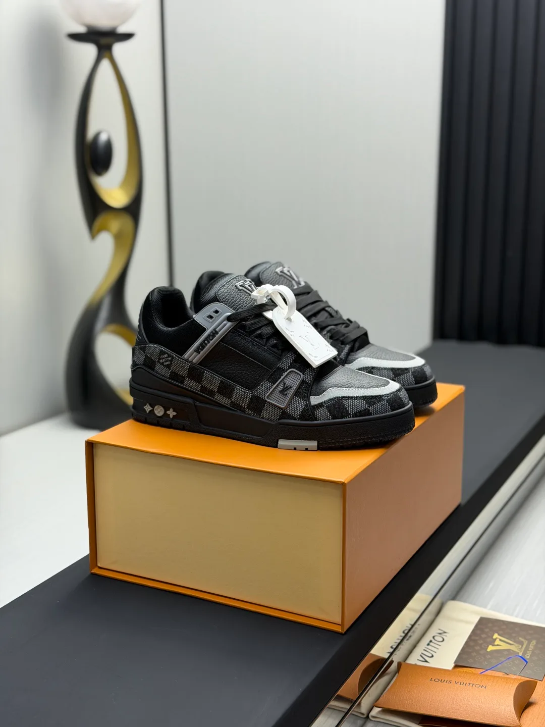 Women's Sneakers LOUIS VUITTON 17865123