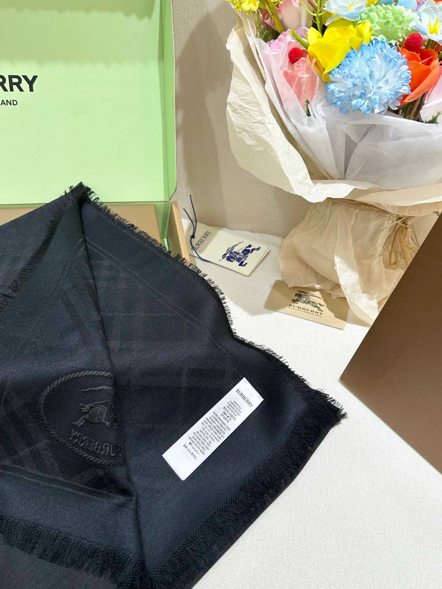 Scarves BURBERRY 17916814