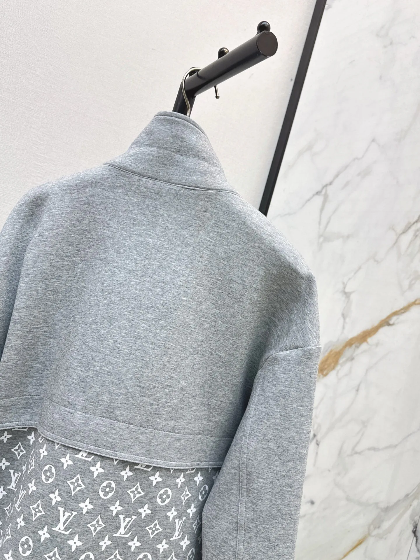Women's Jackets And Down Jackets LOUIS VUITTON 18423964