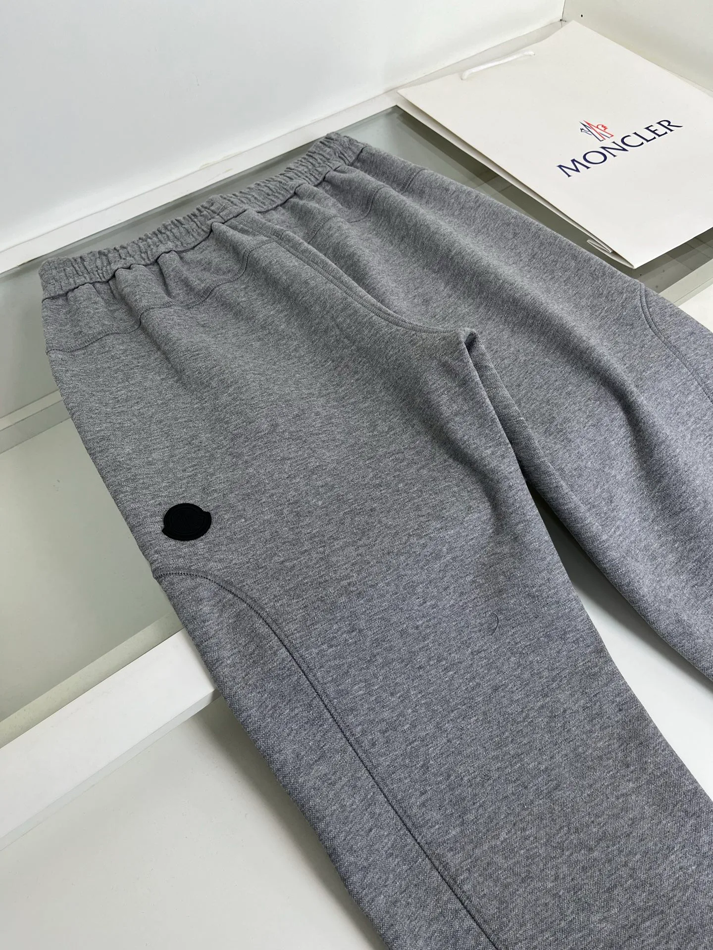 Men's Trousers MONCLER 17951677