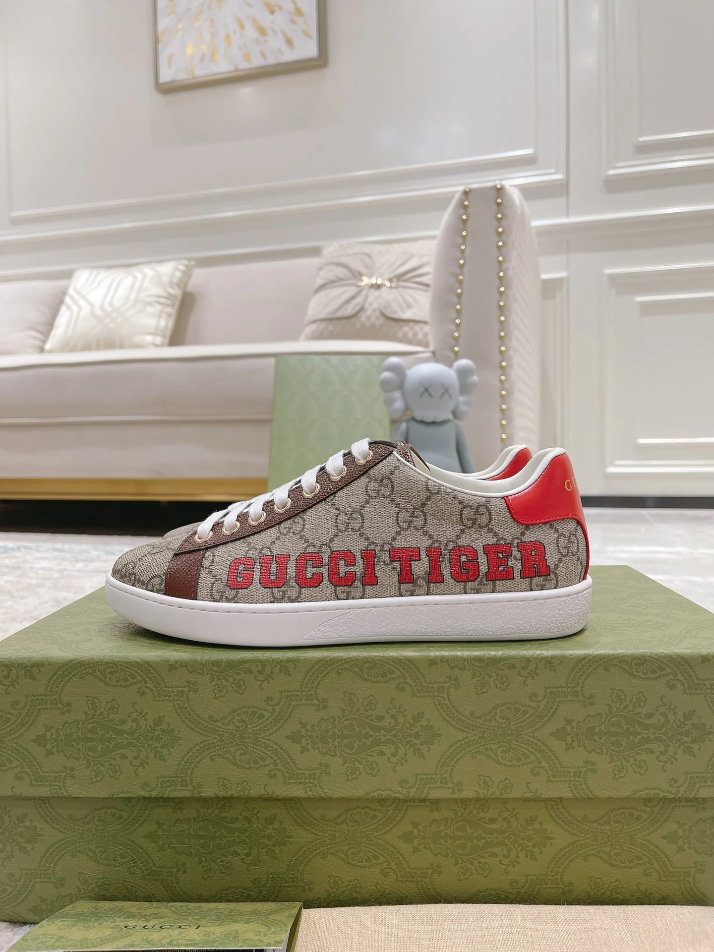 Women's Sneakers GUCCI 17620408