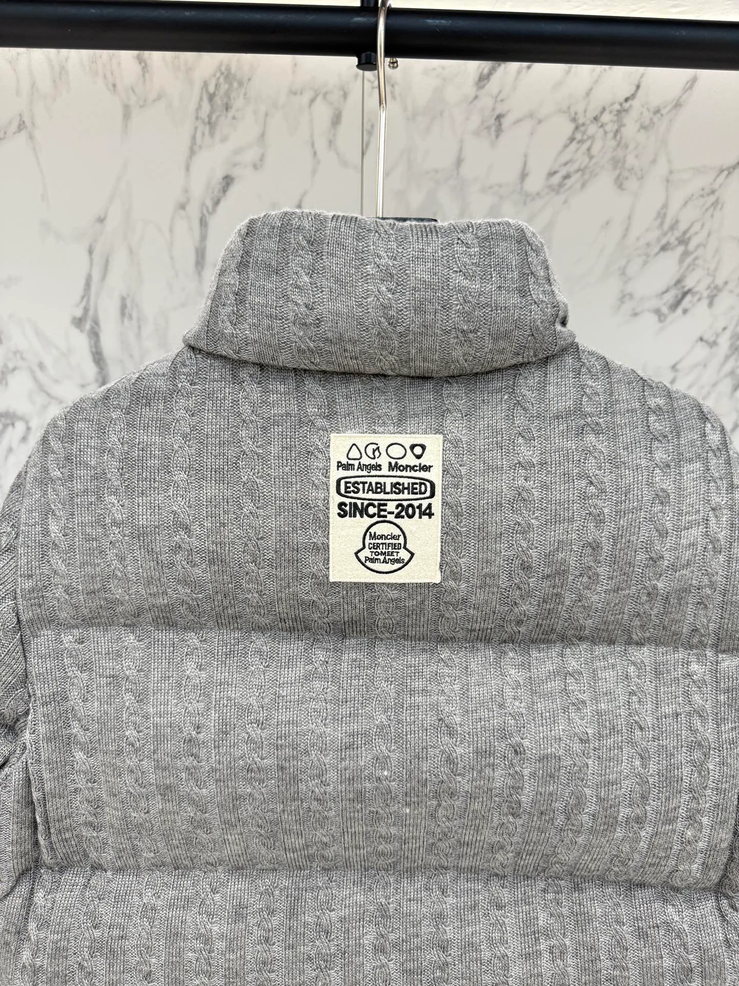Men's Jackets And Down Jackets MONCLER 18188650