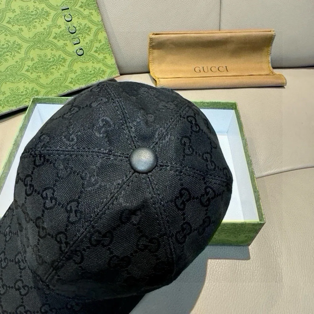 Hats GUCCI 18347042