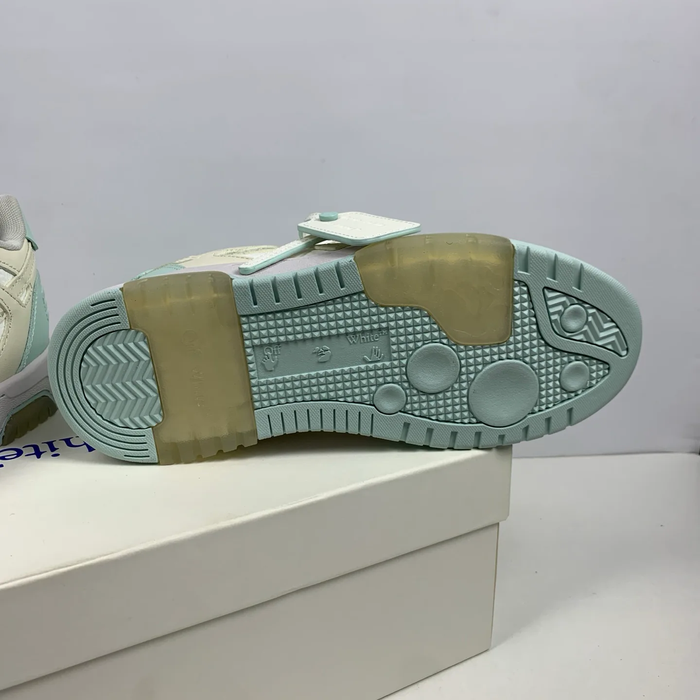 Women's Sneakers OFF-WHITE 17776392