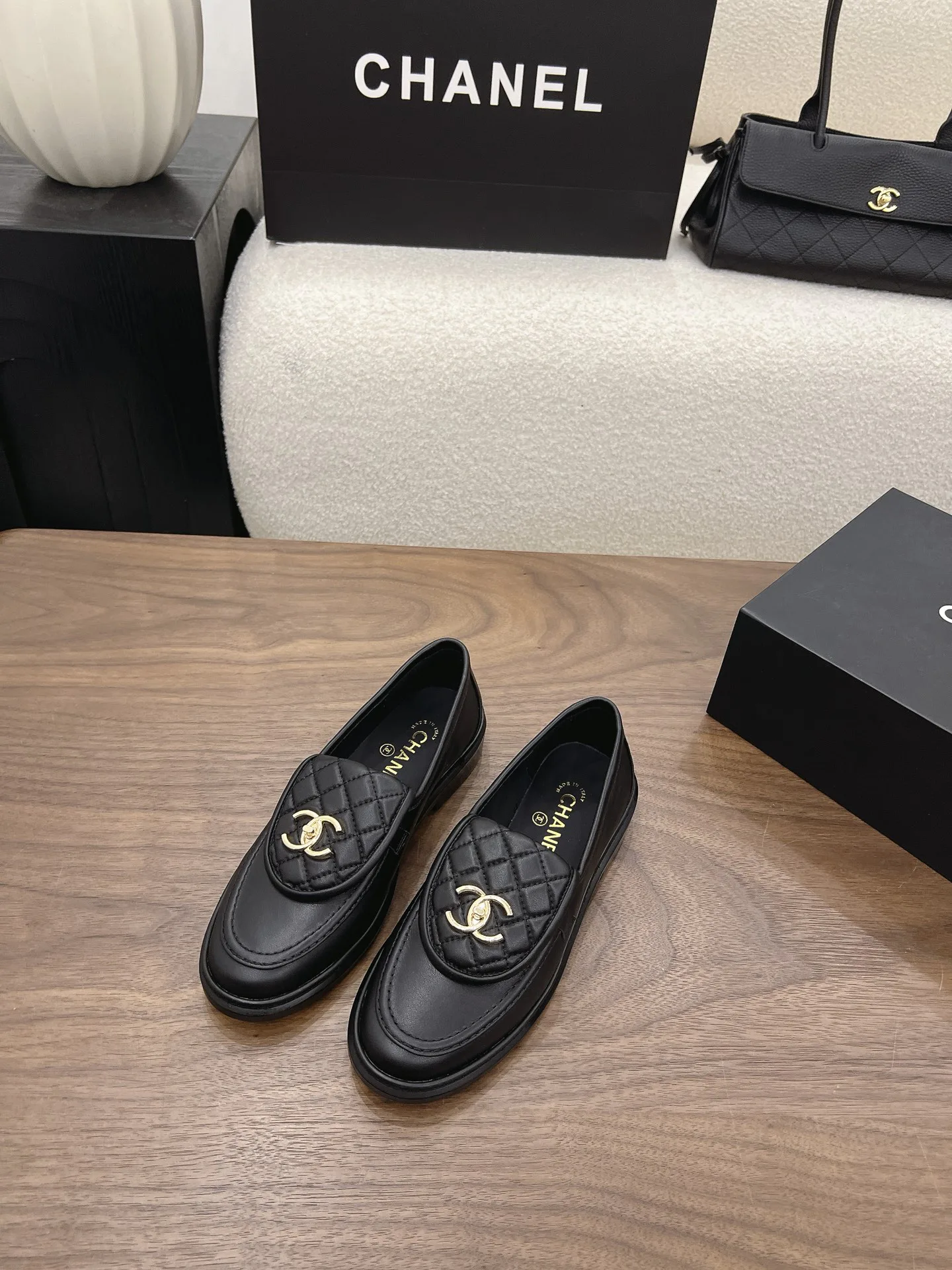 Women's Loafers And Moccasins CHANEL 17303663