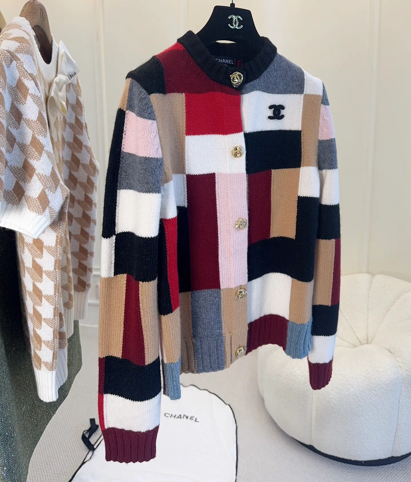 Women's Jumpers And Sweaters CHANEL 18238036