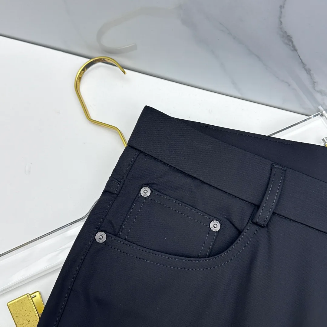 Men's Trousers ZEGNA 18246825