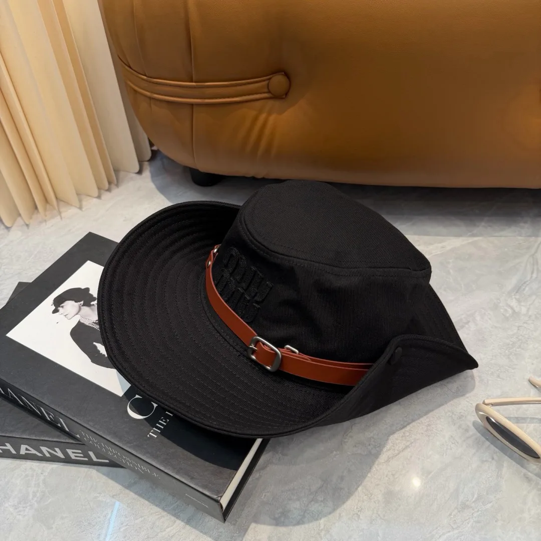 Hats MIU MIU 17701955