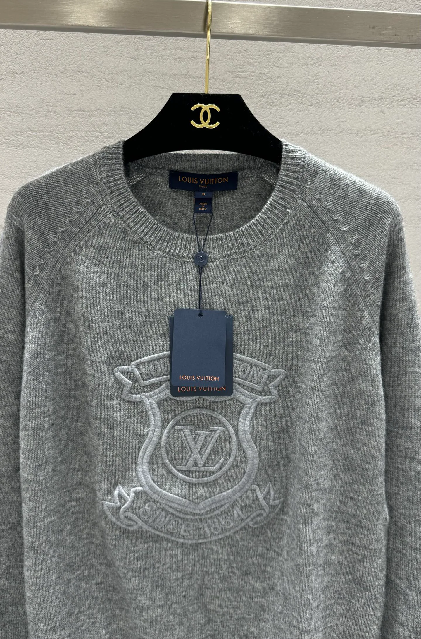 Women's Jumpers And Sweaters LOUIS VUITTON 18233406